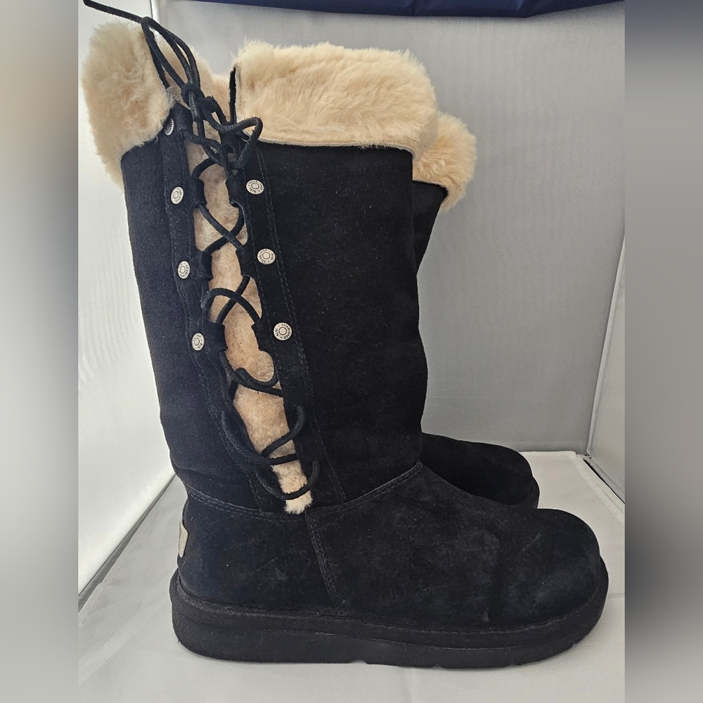 UGG Upside Winter Boots Sz 8